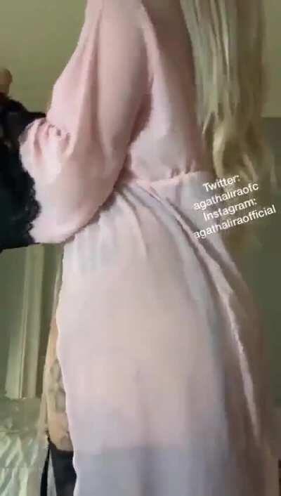 Agatha Lira has a nice surprise