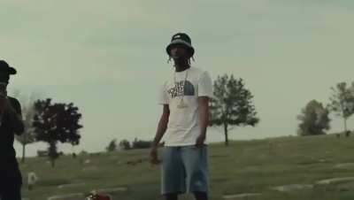 Drake should sign guys like this to ovo Instead of smiley 