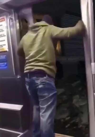 Tranzit Bus - Get me outta here