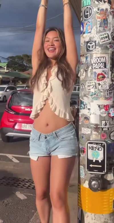 Stretched innie bar hang