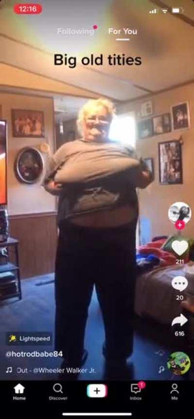 Thank you hotrodbabe84, very cool