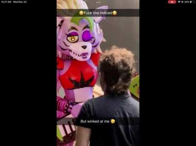 LOOK AT THIS TOTALLY NORMAL HUMAN RELATIONSHIP