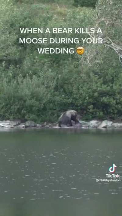 When nature keeps it real at your nature themed wedding
