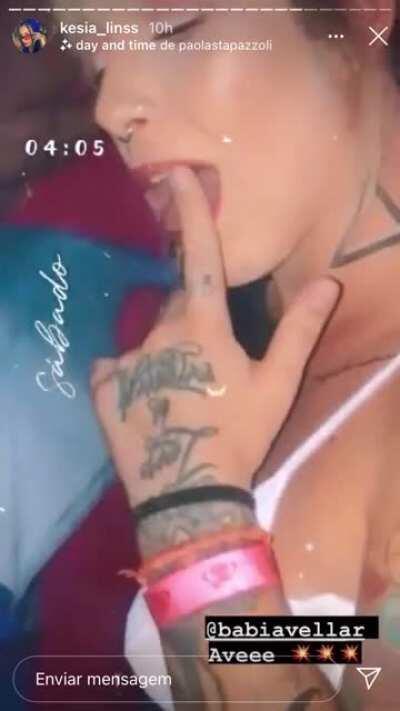 Bárbara avellar (@babiavellar)