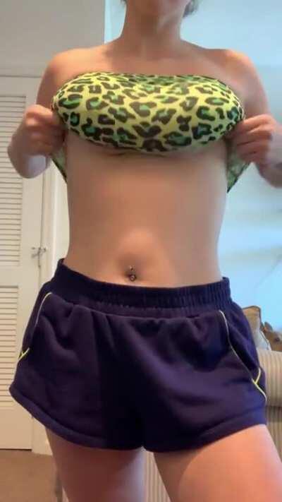 [OC] Enjoy a sweet treat 🍭