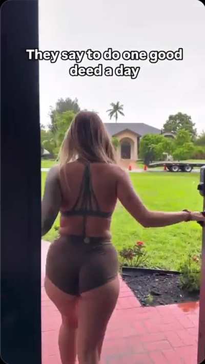 Twerking outside in tight spandex