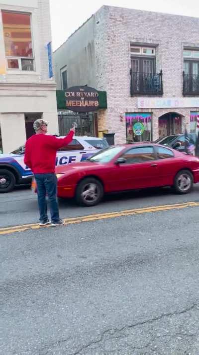 Maga Convoy triggered ❄️by Kathy Griffin Show in Huntington, New York