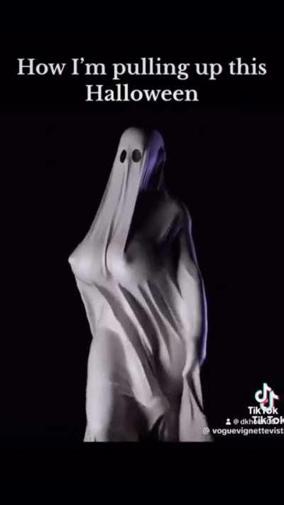 Happy Halloween for the girlies that celebrate it. 