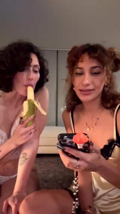 Start this day  with some Lexy.