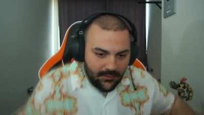 Evdeki herkes gidmiştir ev 31 çekmeye müsaittir