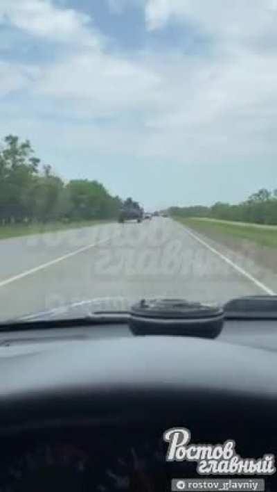 RU pov: Several kilometers long convoy of Chechen Akhmat soldiers heading towards Rostov.