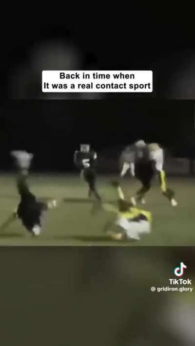 Not the flying knee! 😮😬😅