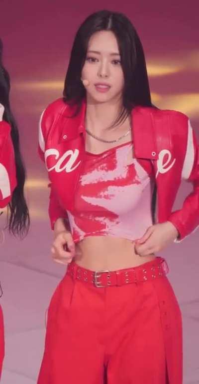 Shin Yuna, everyone 🥵🔥