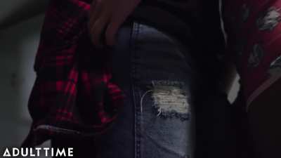 That Moment She Realizes That She Likes Kissing Girls!