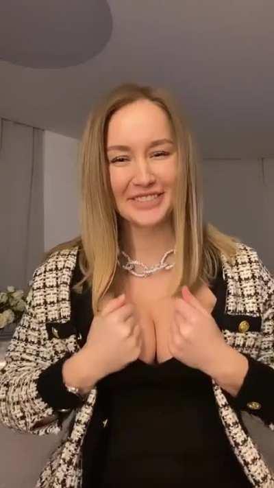 Wish I knew what she was saying. That being said, tiddies