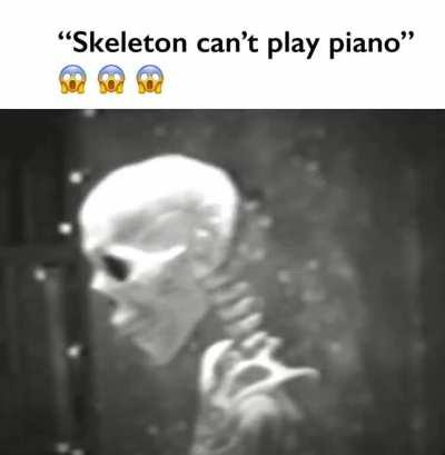 Skeleton plays piano 😱