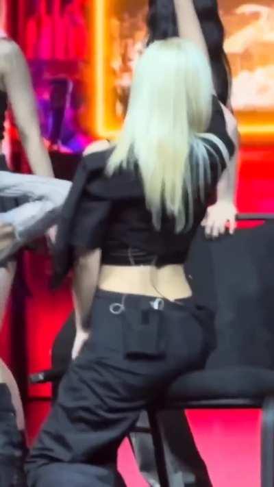 Dreamcatcher - Yoohyeon & Gahyeon 🔥