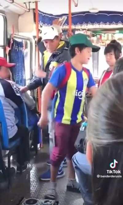 Ella hase lo q quiera