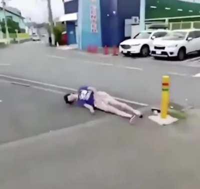 WCGW trying to jump on a pole