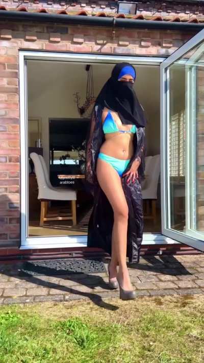 Did you see the nipslip?