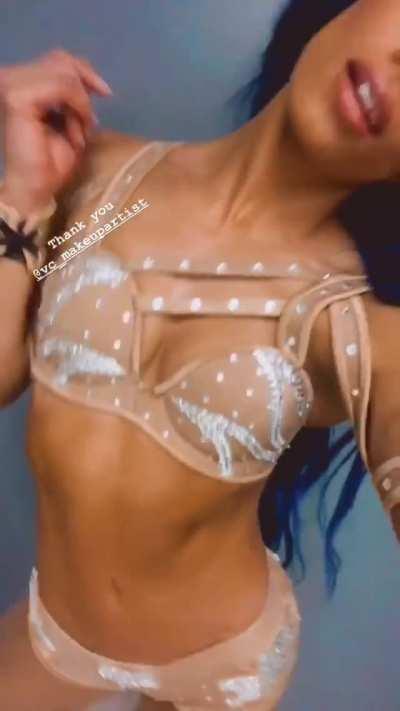 The Boss showing off that body 🔥