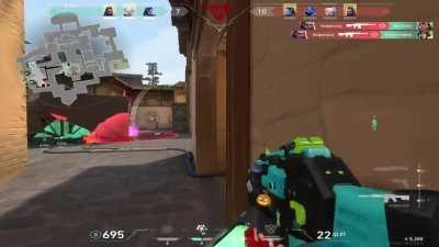 Look at my hp when i get killed by jett is this normal??