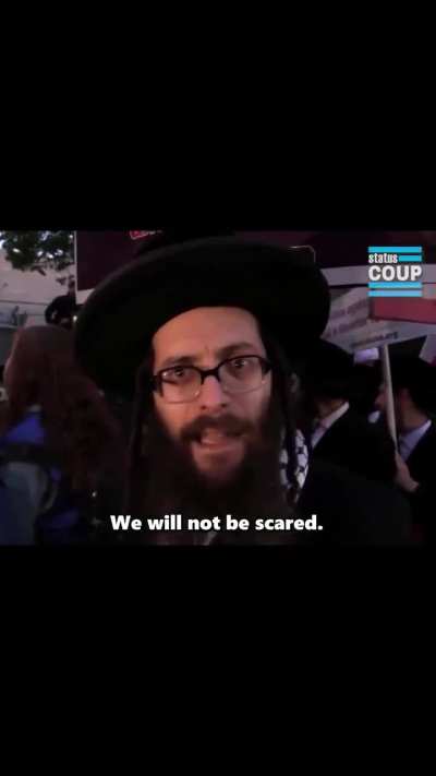 Rabbi Yitzchok Deutsch speak out against Palestine genocide during protest