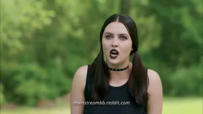 Michala Brasseur Says She’s Going To Chew the Guys’ Dicks Off in Front of Samantha Helt, Nia Roam, and Racehl Dagenais, and Then Pretends To Bite Off an Imaginary Dick and Spitting It Out in Boys vs Girls (2019)