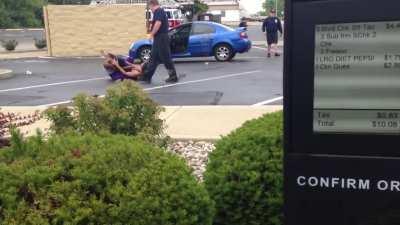 bitches fighting at McDonald’s 🤭😅