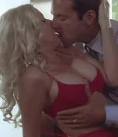 Scarlett Johansson can turn on anyone anytime