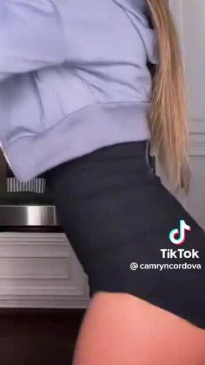Camryn twerking Compilation!!