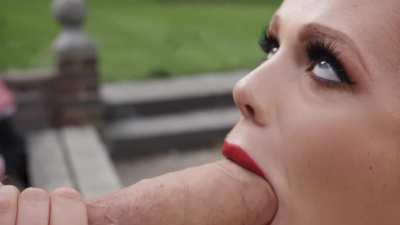 Wer Fette cocks bläst bekommt auch dicke spermaladungen rein gespritzt 