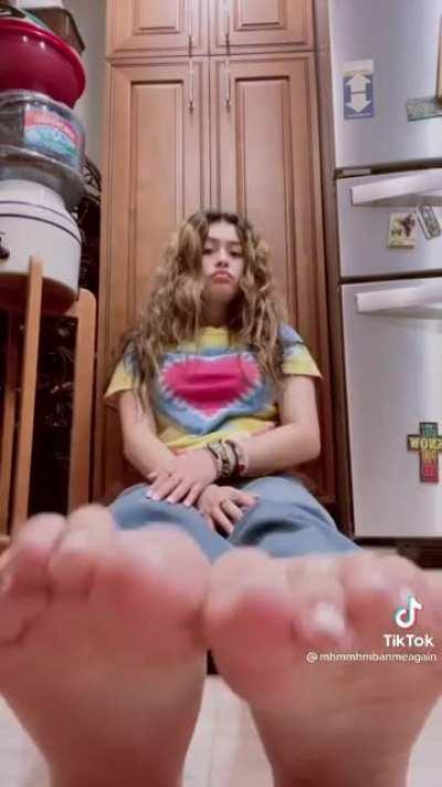 Pretty old video, but any of y&rsquo;all know if she made a new account?