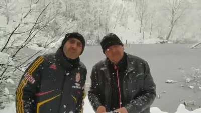 2 Ottoman Pashas sending video threat message to the XI. Konstantinos. (16 March 1453)