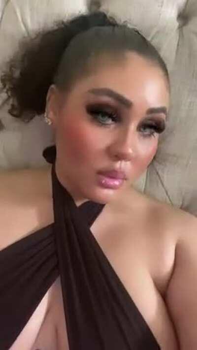 Looking like a real snack in this one (IG)