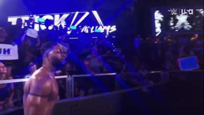 Trick Williams. Look at that recoil 