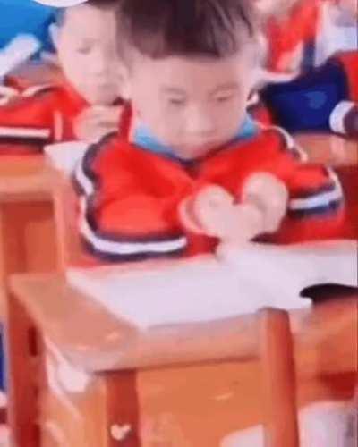 Ling Ling studying music theory