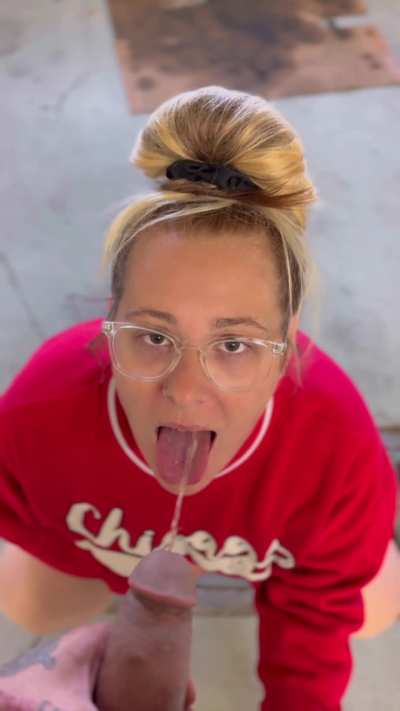 I’ll take his pee 💦 anywhere 👅