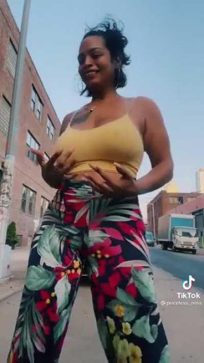 Soft & Jiggly No.300🍑😍