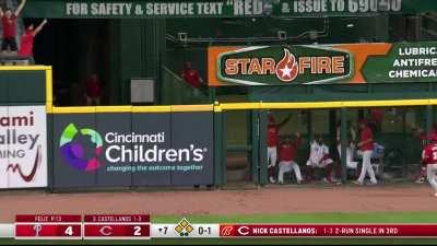 [Highlight] Castellanos hits a monster slam to give the Reds the lead