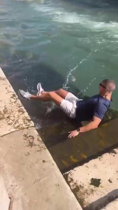 WCGW walking on wet rocks