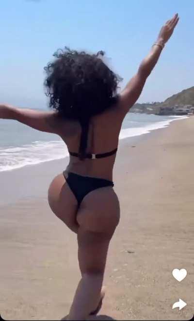 This video is awesome 👏 