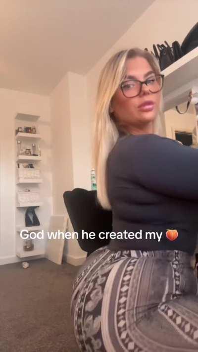 guess my age correct and Ill owe you a 😼 pic