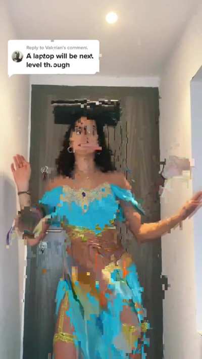 Clapping this thick ass