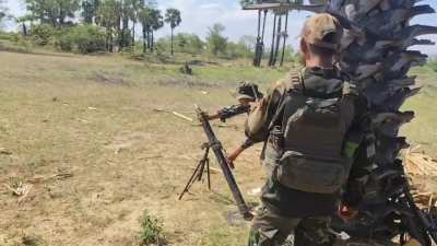 [Myanmar/Burma] Southern YSO PDF and Myaing Township PaKaFa (Pakokku-based rebels) using a Hell Cannon and mortar against junta troops. May 5-6th