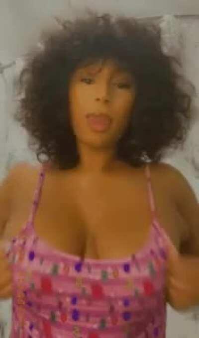 Free Mega of her get it fast (link in comment also).Link➡️➡️➡️ (  