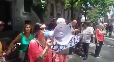 Activistas argentinos en contra del 5G: 