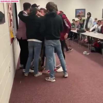 Moment when beloved deployed teacher and coach shocks his students with surprise homecoming from Afghanistan!