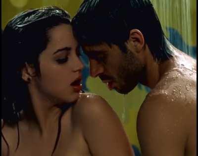 rumance on fire qith anadas./-