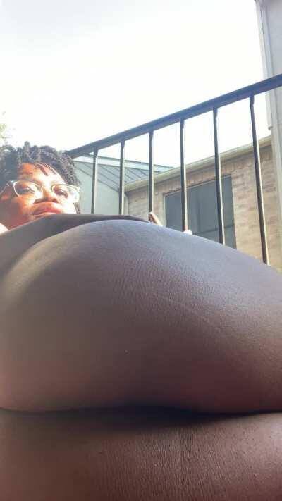 Wake and bake with this ass in your (f)ace